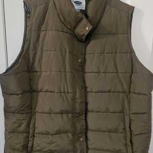 Old Navy Puffer Vest